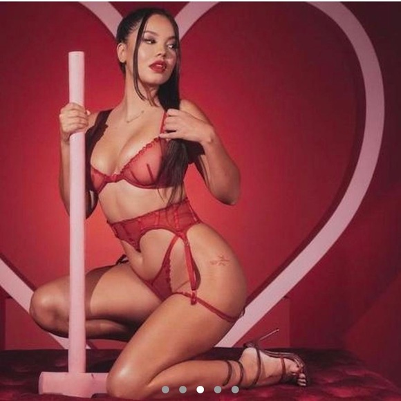 Rene Caovilla CLEO red embellished leather rhinestone ombré heel - Picture 4 of 5